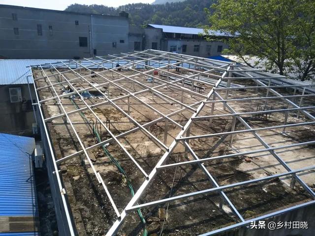 農村自建房坡屋頂，用琉璃瓦還是樹脂瓦？看看內行人的經驗分享